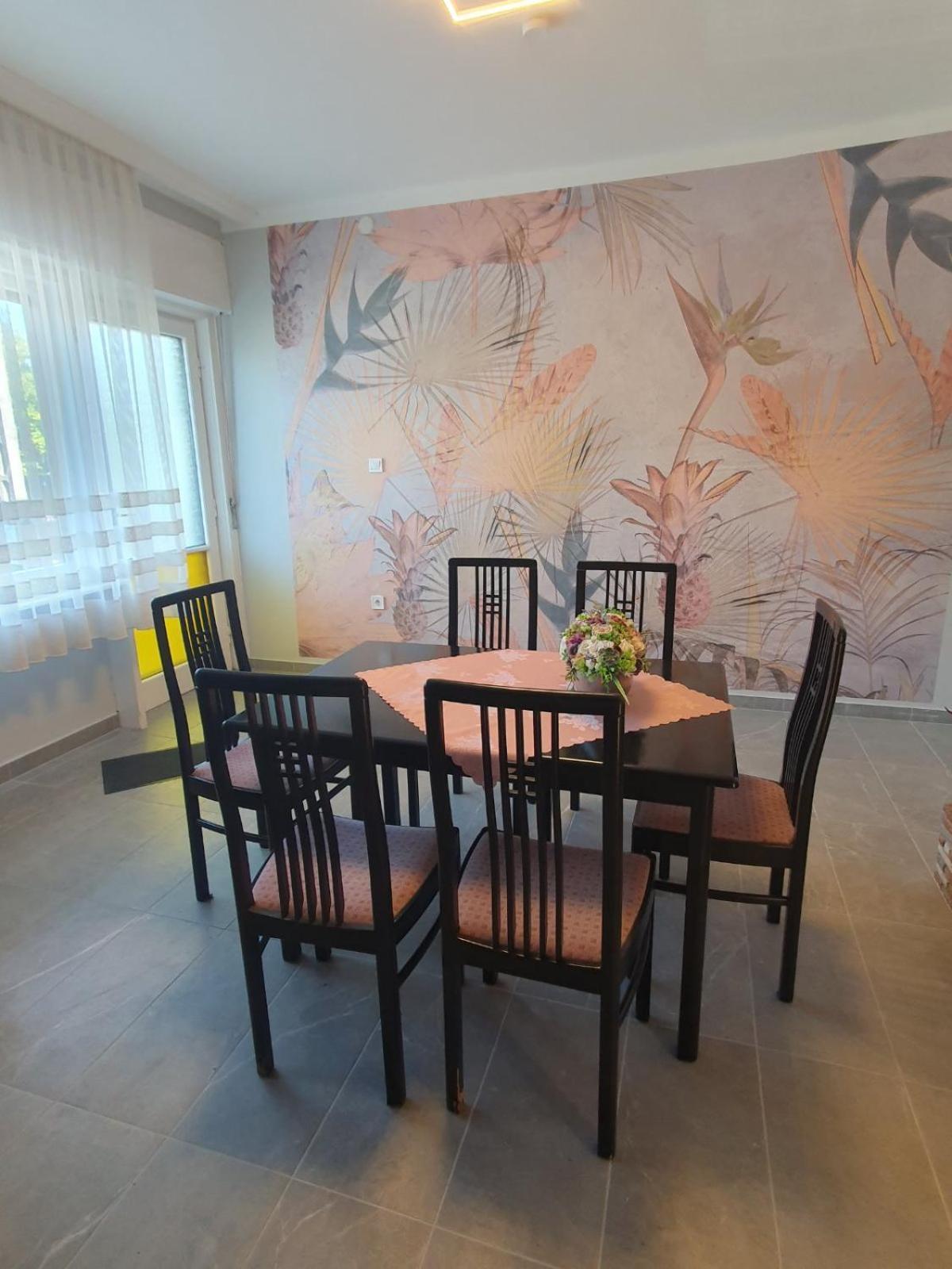 Lara Apartments Siófok Buitenkant foto